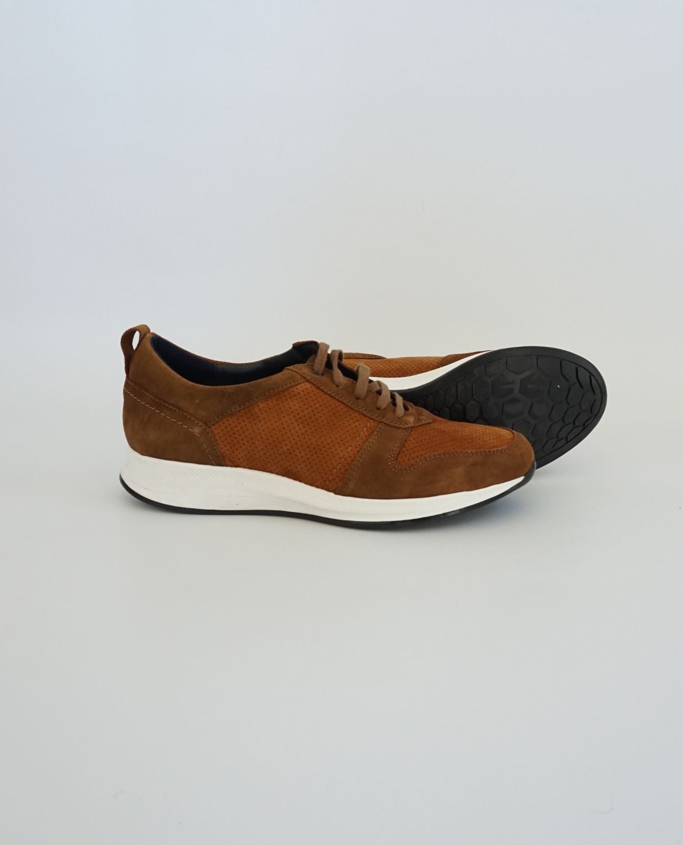 Zapatilla Ante Marrón