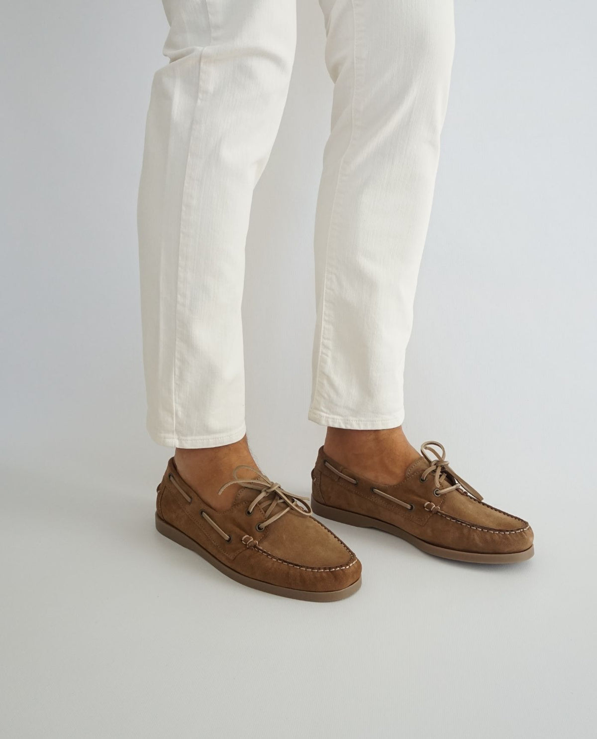 Frye Suede Boat Shoes Mens Sz 8.5 Tan Lace Deck Casual Moc Toe CLEAN FRYE Mason Tie Moc Camp Taupe Suede Leather | Mercari main image 2