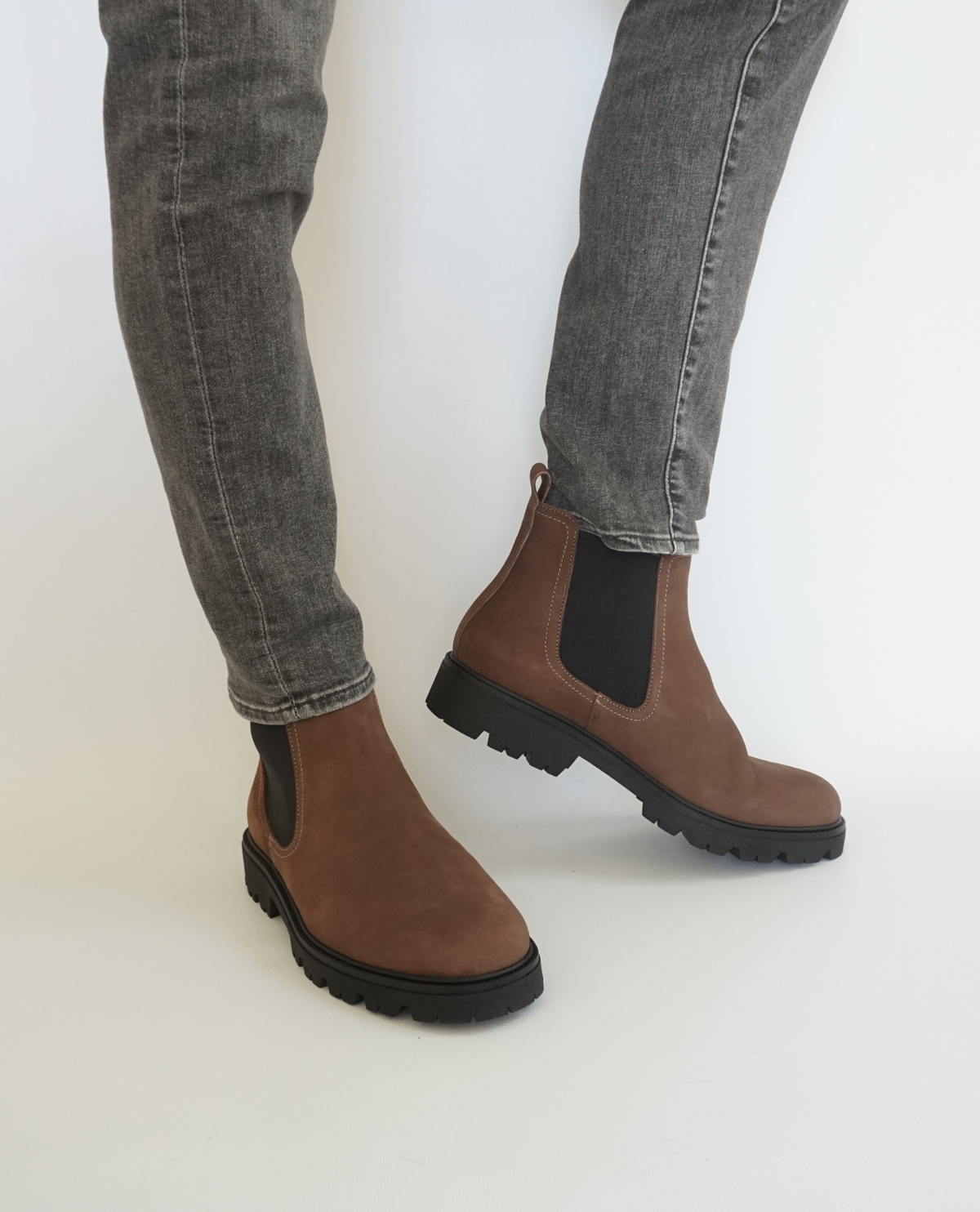 Bota Chelsea Marrón