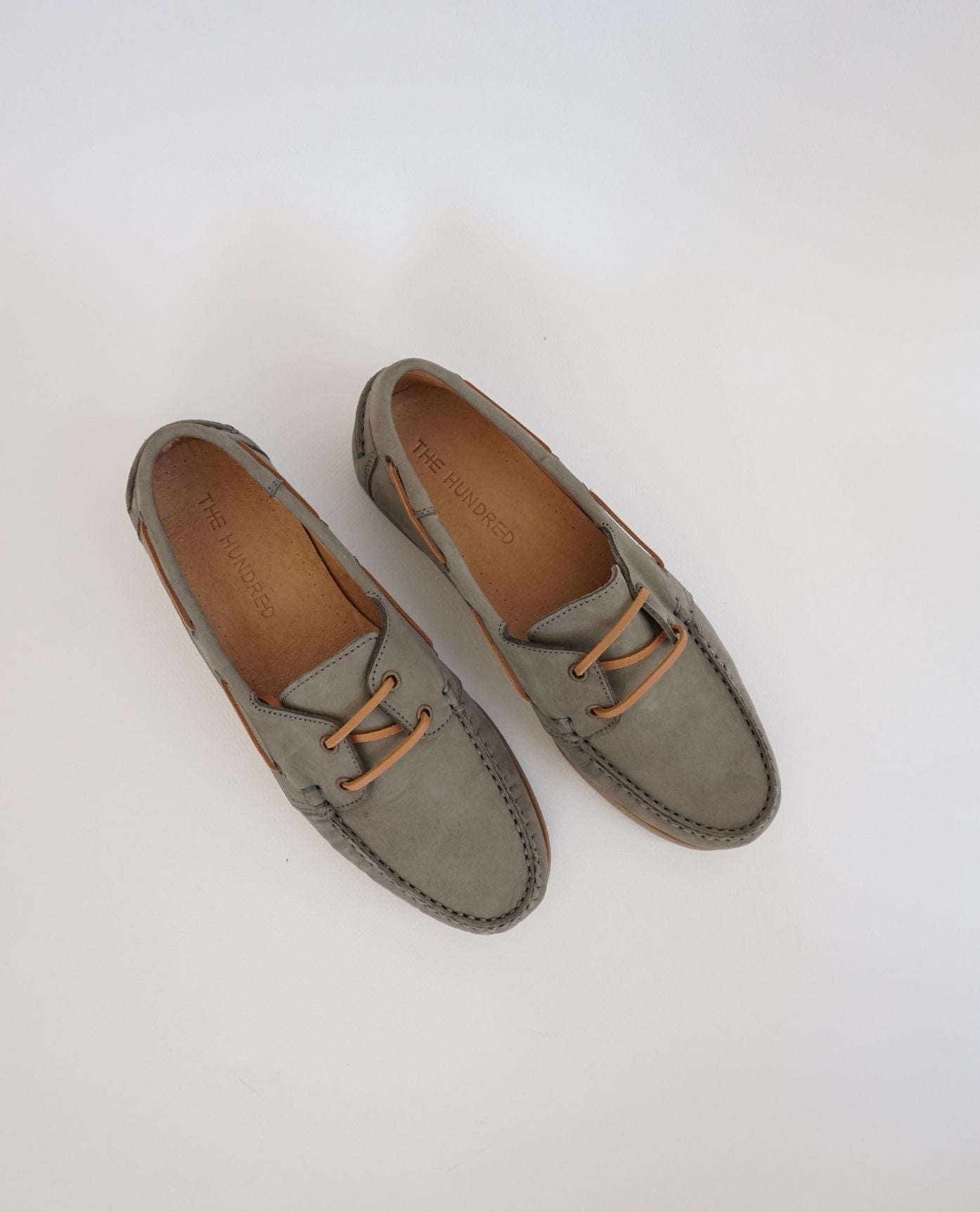 Náutico Nobuck Gris